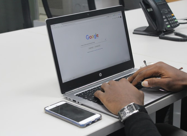Site profissional: como posicionar sua pequena empresa nos primeiros resultados do Google